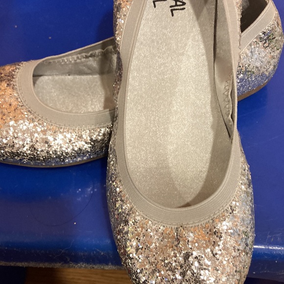 Girls sparkly flats - Picture 4 of 5
